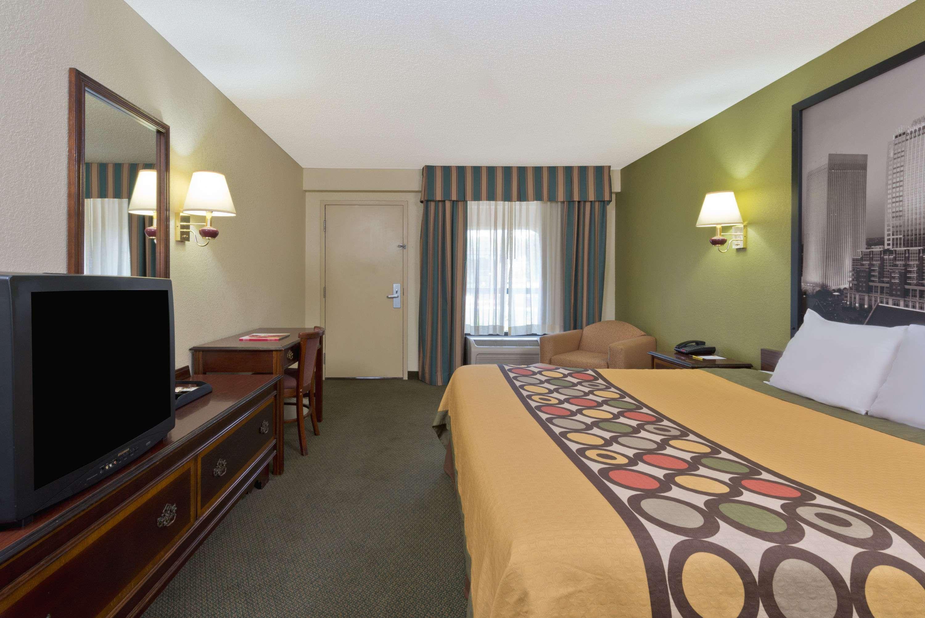 Super 8 By Wyndham Huntersville/Charlotte Area Экстерьер фото