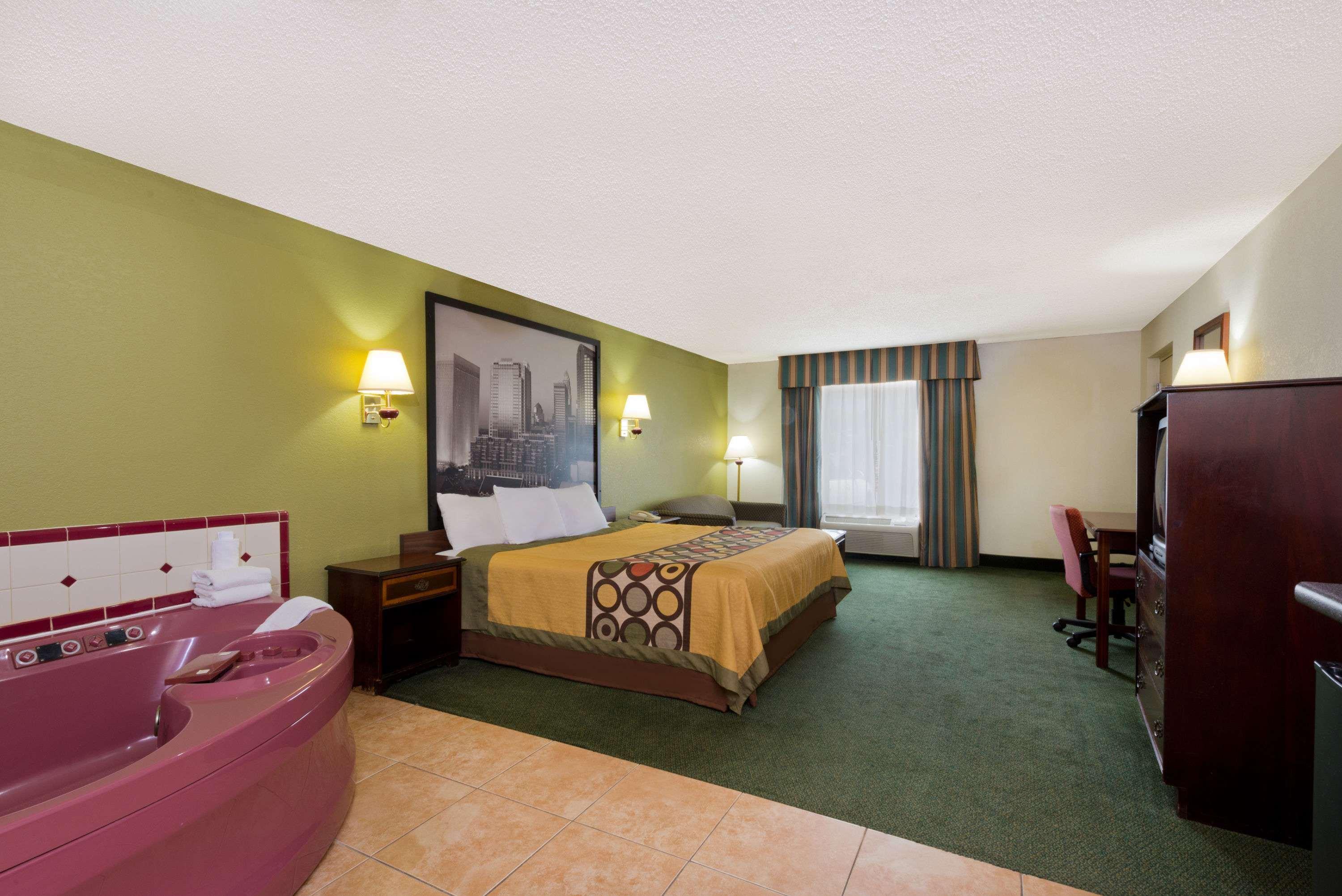 Super 8 By Wyndham Huntersville/Charlotte Area Экстерьер фото